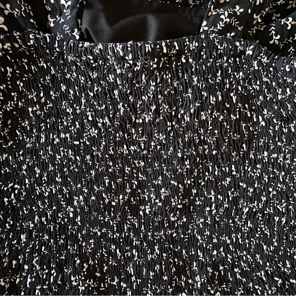 LOFT Womans Black Ditsy Floral Wide Leg Crop Jumpsuit Sz S Smocked Preppy Boho - Picture 5 of 16